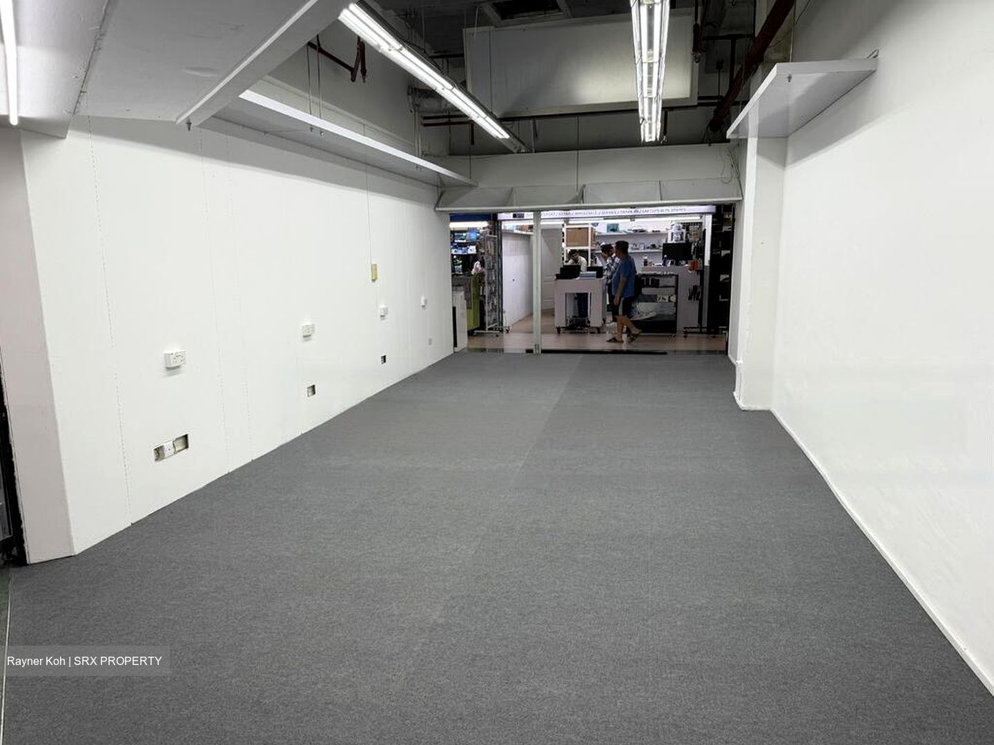 Sim Lim Square (D7), Shop House #458085051